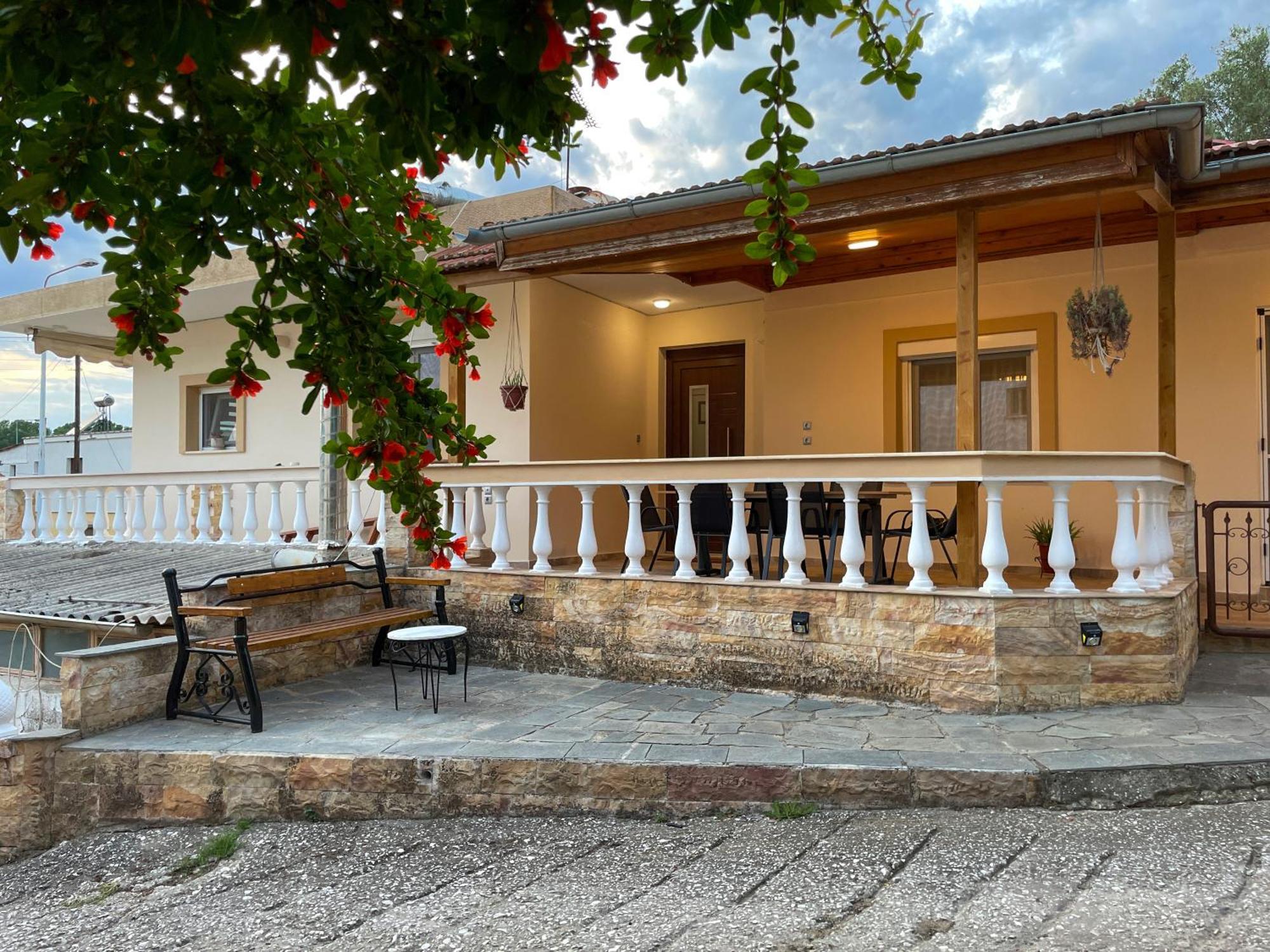 Aristides Guesthouse Krinidhes Exterior photo